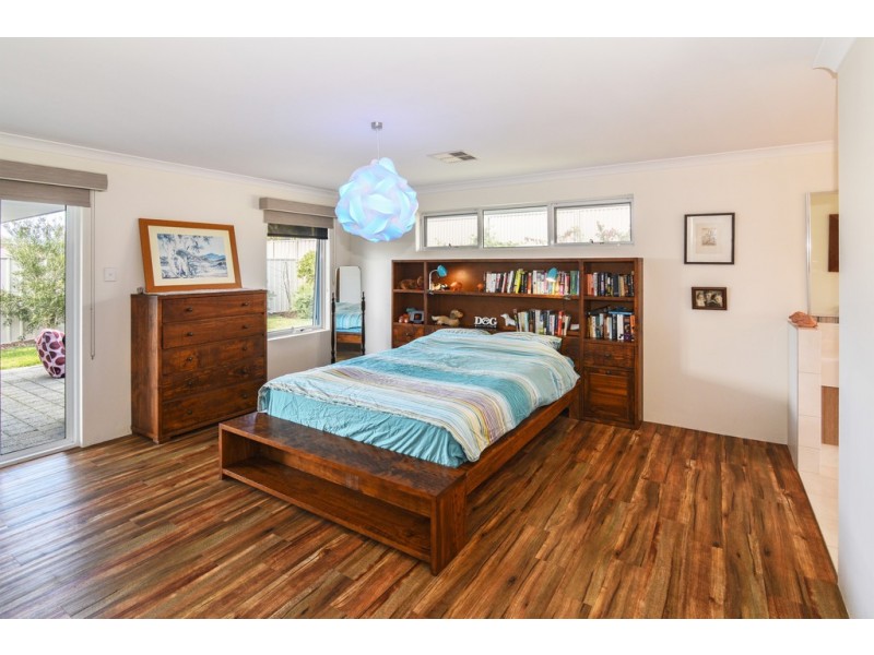 18 Cherry Hills Circle, Dunsborough WA 6281