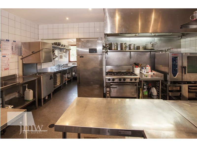 40 Forest Road – Karriview Lodge, Gracetown WA 6284