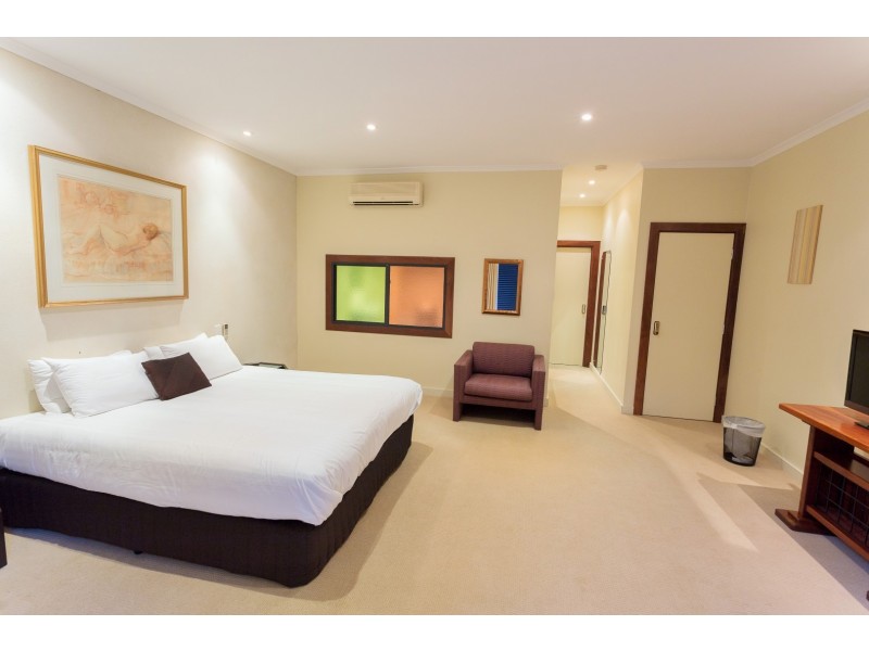 40 Forest Road – Karriview Lodge, Gracetown WA 6284