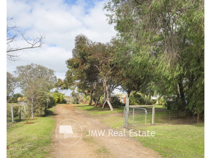 753 Caves Road, Quindalup WA 6281