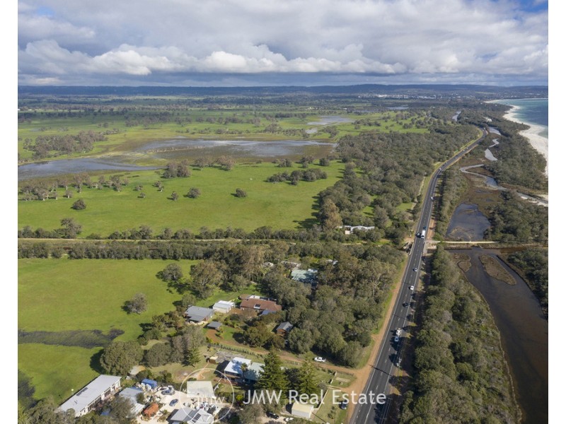 753 Caves Road, Quindalup WA 6281