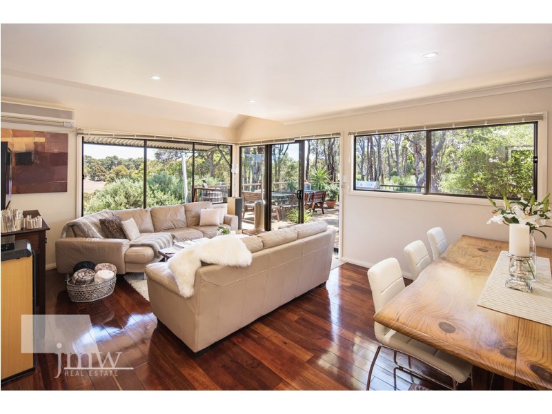 40 Nukklgup Loop, Yallingup WA 6282