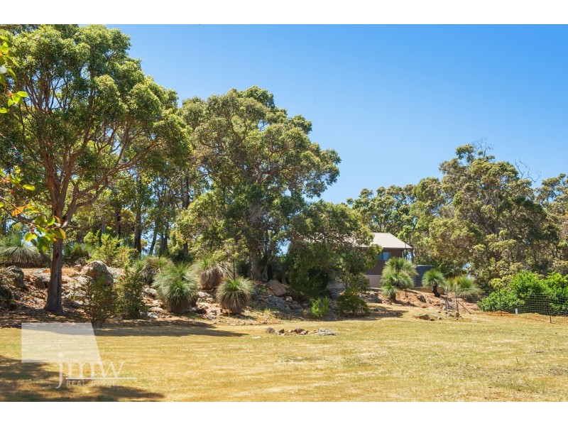 40 Nukklgup Loop, Yallingup WA 6282
