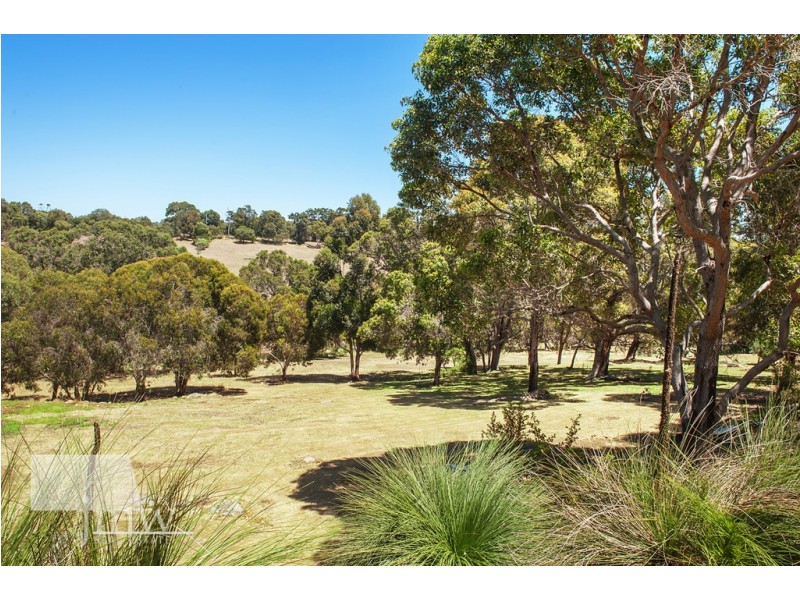 40 Nukklgup Loop, Yallingup WA 6282