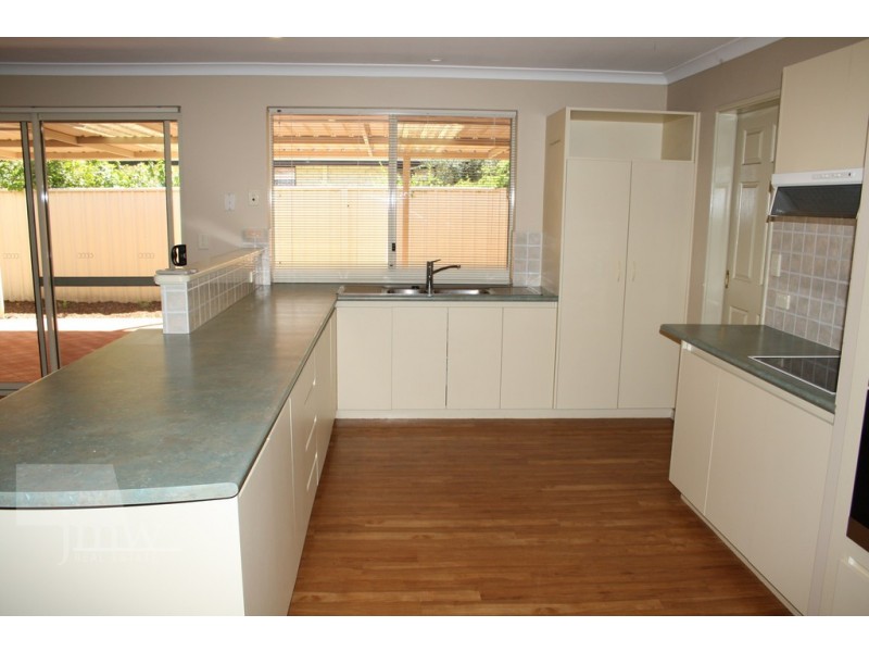 16 Timbermill Crescent, Broadwater WA 6280