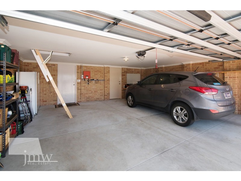 18 Royal Oaks Crescent, Dunsborough WA 6281