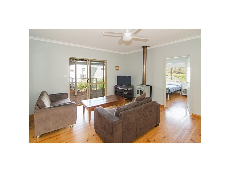 3 Ella Gladstone Drive, Eagle Bay WA 6281