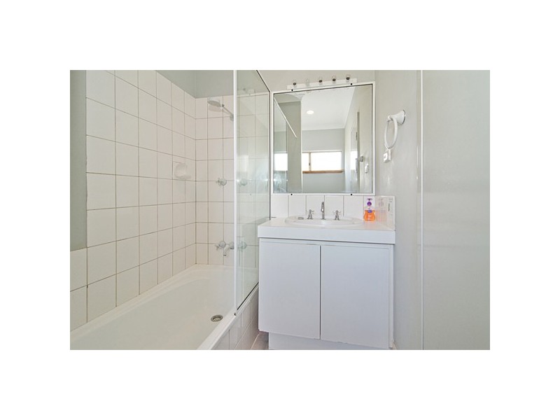 3 Ella Gladstone Drive, Eagle Bay WA 6281