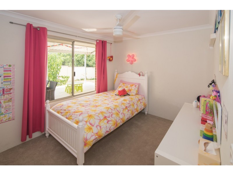 100 Dunsborough Lakes Drive, Dunsborough WA 6281