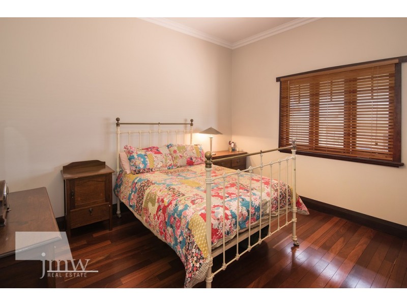 8 Charles Hine, Margaret River WA 6285