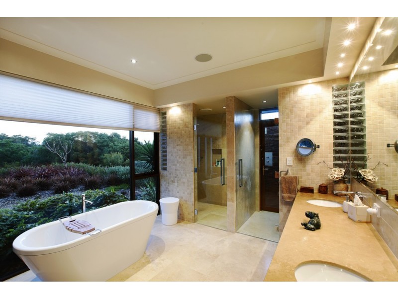 2 Hayley Close, Yallingup WA 6282