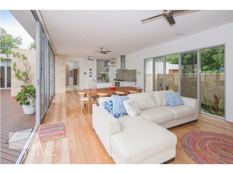 5 Lorna Street, Dunsborough WA 6281