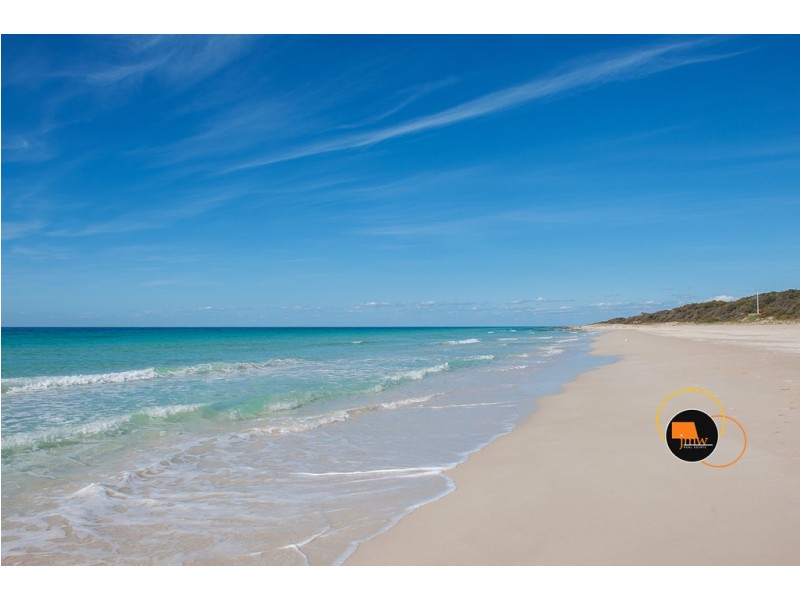 14 Eagle Bay Road, Eagle Bay WA 6281