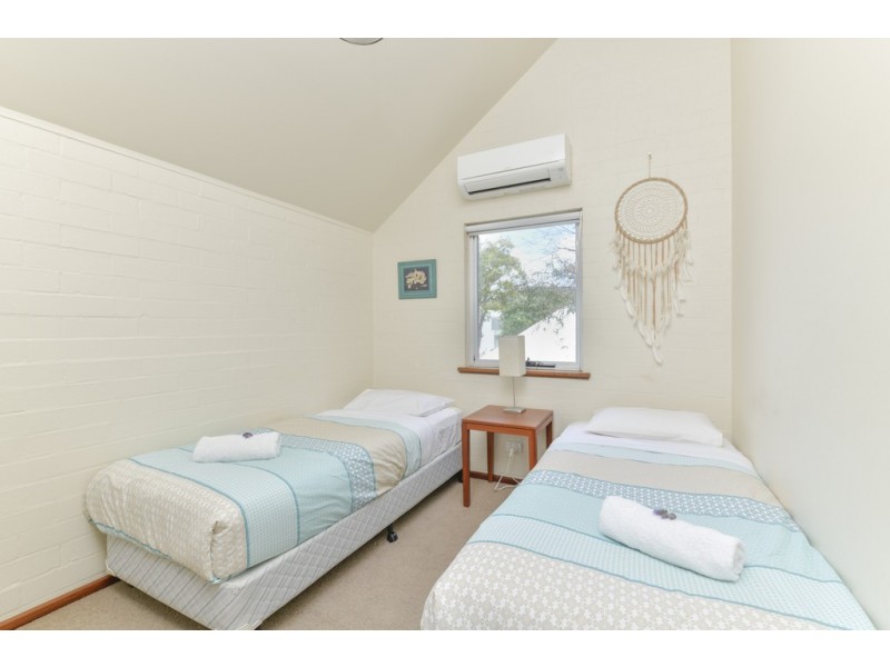 1/20 Geographe Bay Road, Dunsborough WA 6281