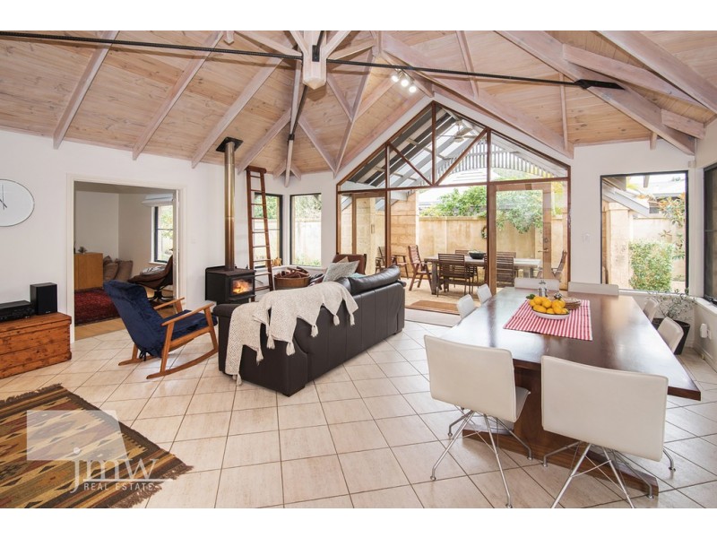 6 Peregrine Court, Dunsborough WA 6281