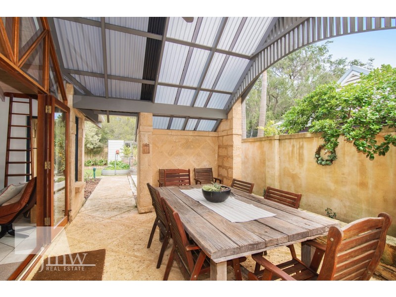 6 Peregrine Court, Dunsborough WA 6281