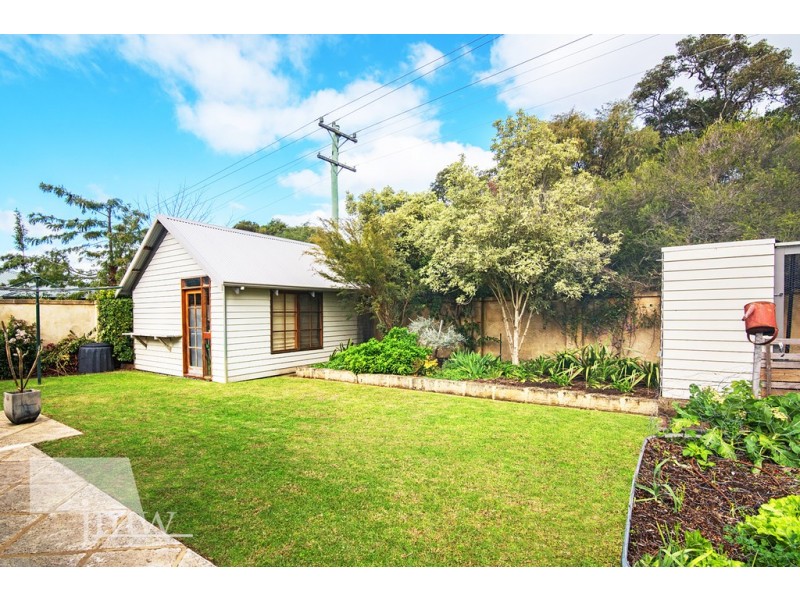 6 Peregrine Court, Dunsborough WA 6281