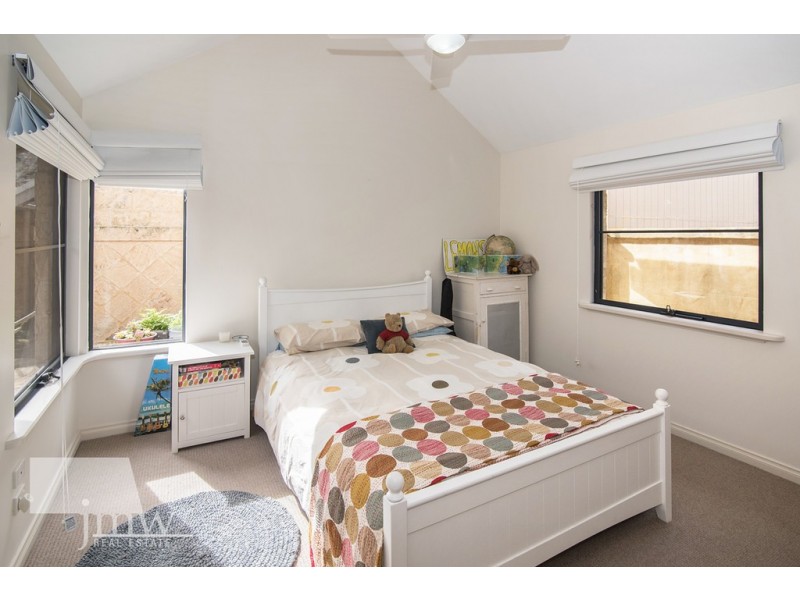 6 Peregrine Court, Dunsborough WA 6281