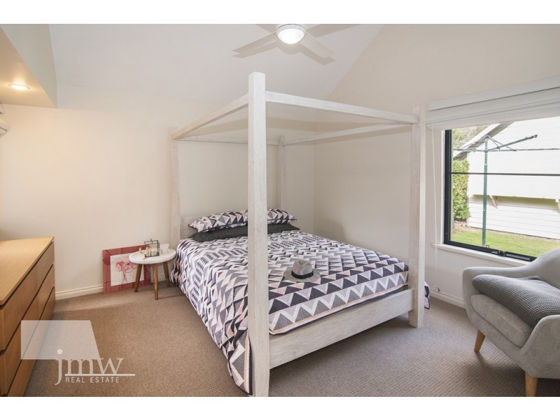 6 Peregrine Court, Dunsborough WA 6281
