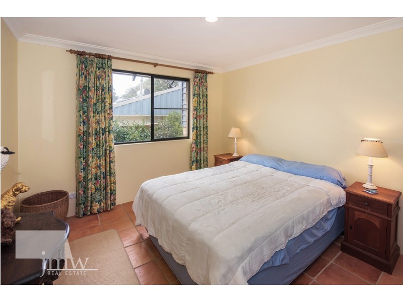 Unit 2 / 82 Bay View Crescent, Dunsborough WA 6281