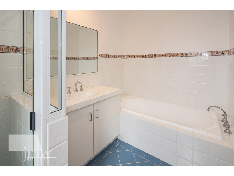 Unit 2 / 82 Bay View Crescent, Dunsborough WA 6281