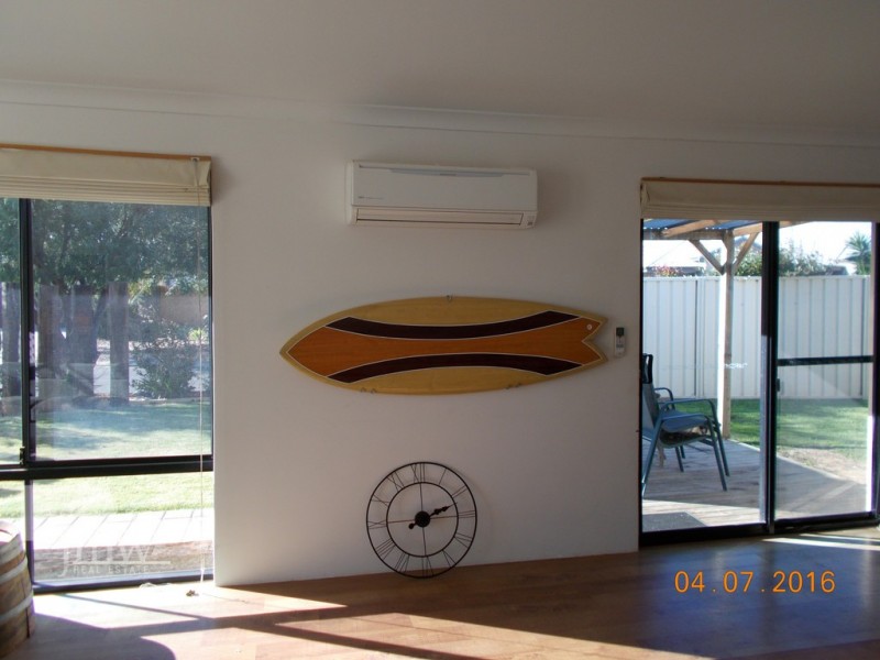 8 Royal Oaks Crescent, Dunsborough WA 6281