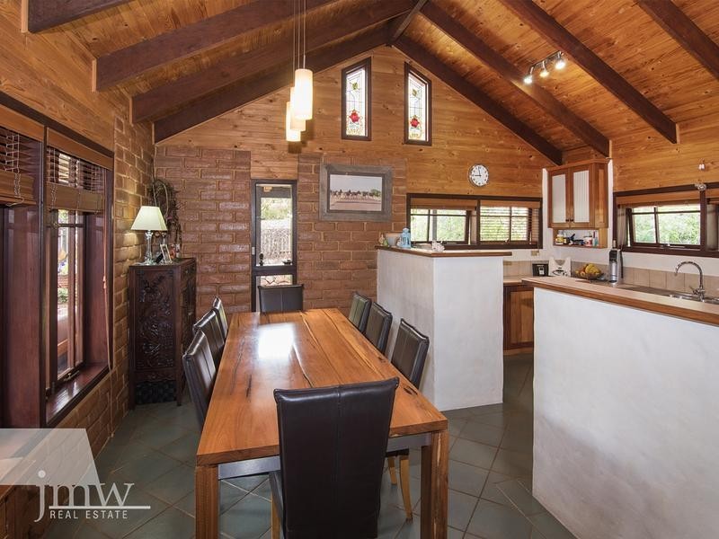 14 Le Souef Street, Margaret River WA 6285