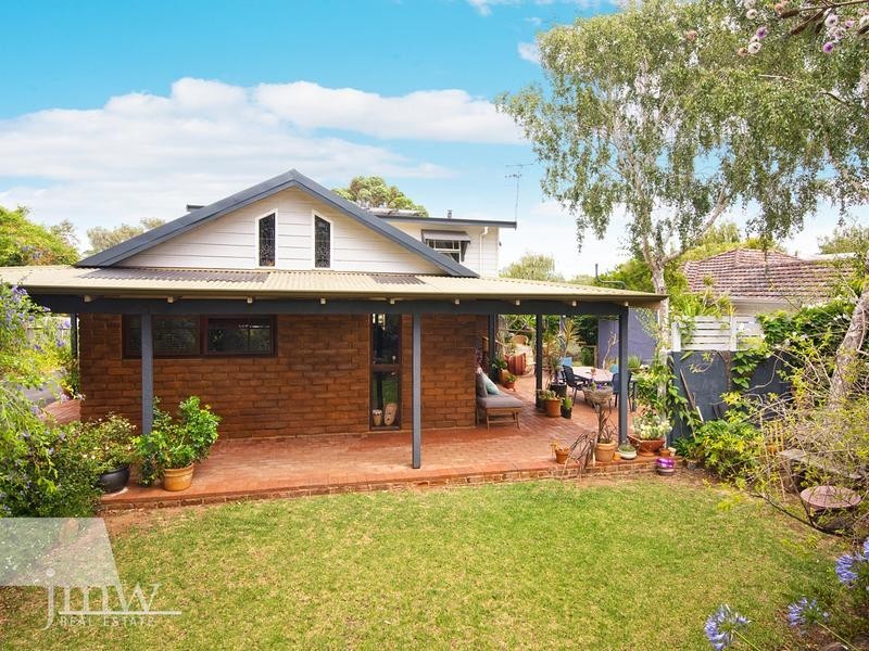 14 Le Souef Street, Margaret River WA 6285