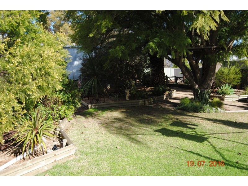 20 Roberts Street, Yealering WA 6372