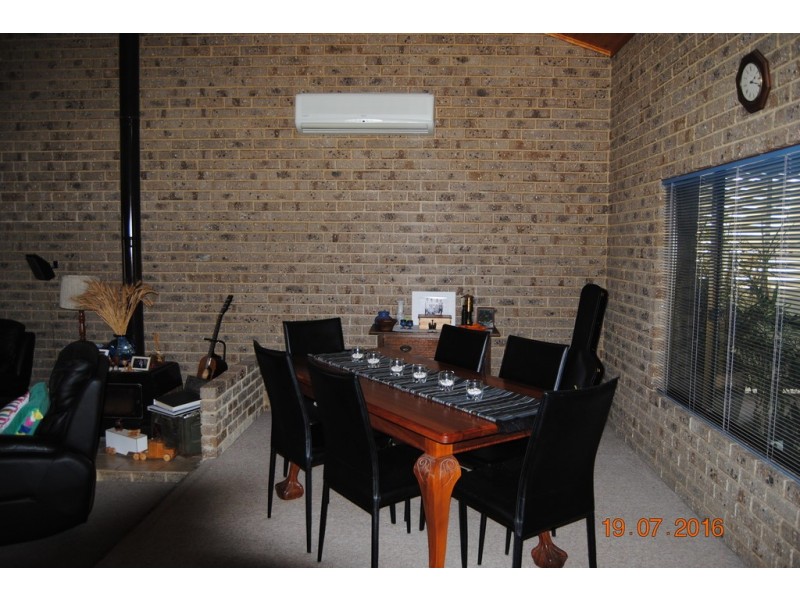 20 Roberts Street, Yealering WA 6372