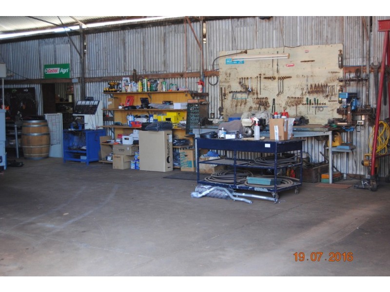 15 Roberts Street, Yealering WA 6372