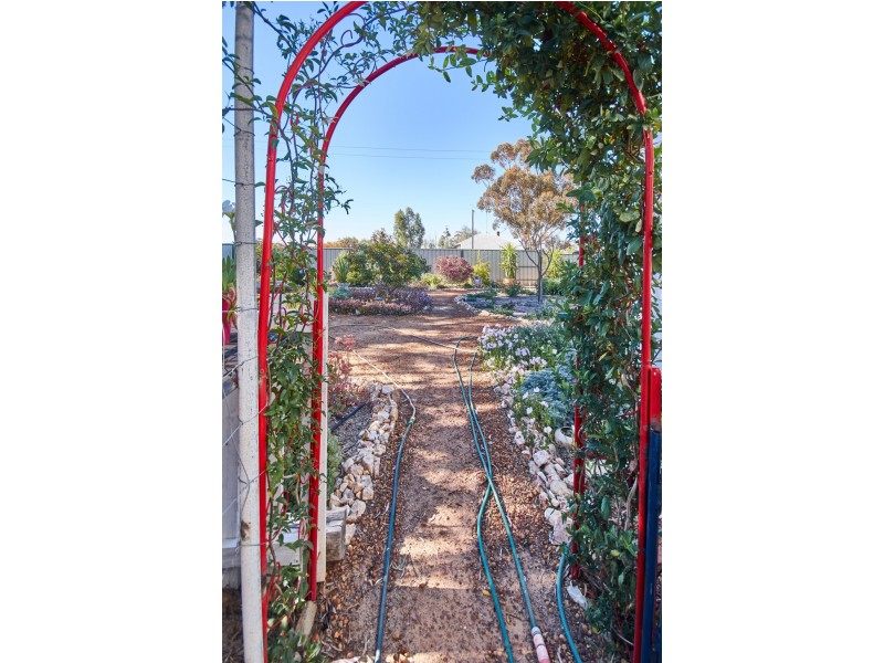 1 Borgward Street, Minnivale WA 6462