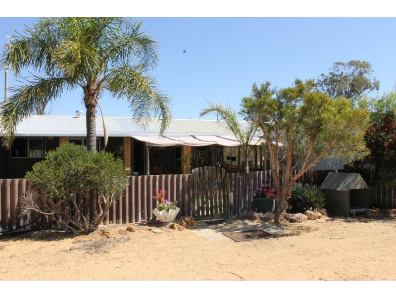 522 Telegraph Road, West Binnu WA 6532