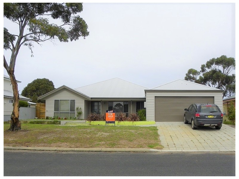 7 Hughes Street, Gnowangerup WA 6335