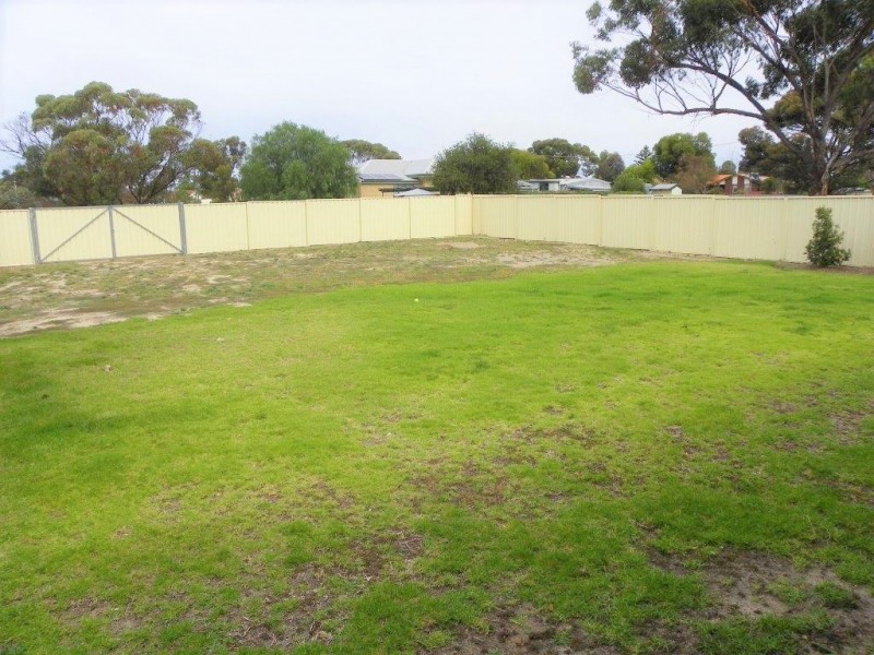 7 Hughes Street, Gnowangerup WA 6335