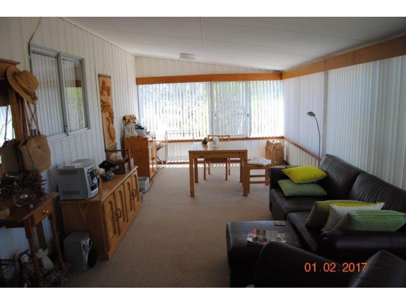 23 Central Avenue, Wickepin WA 6370