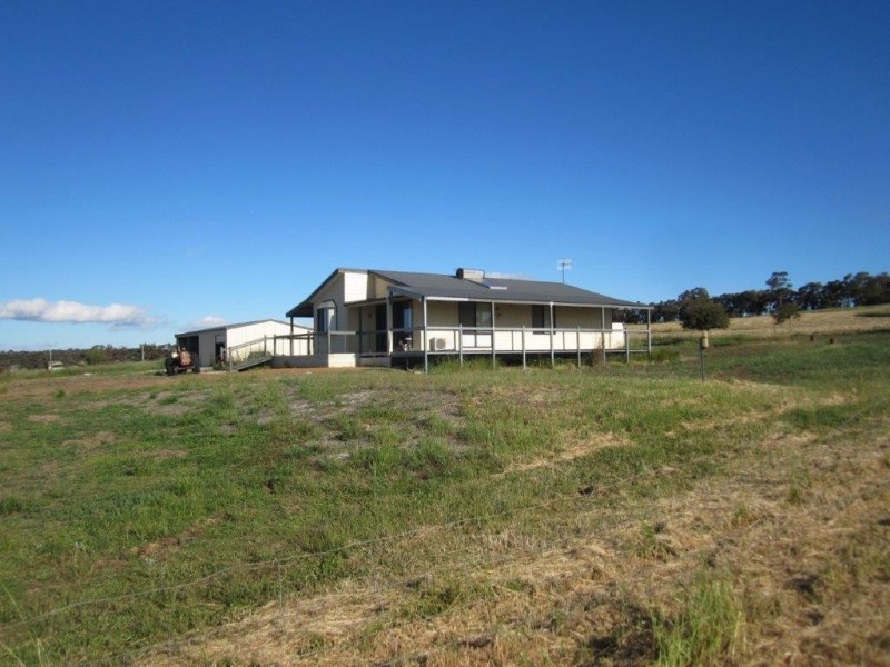 32 Chauvel Road, Kendenup WA 6323