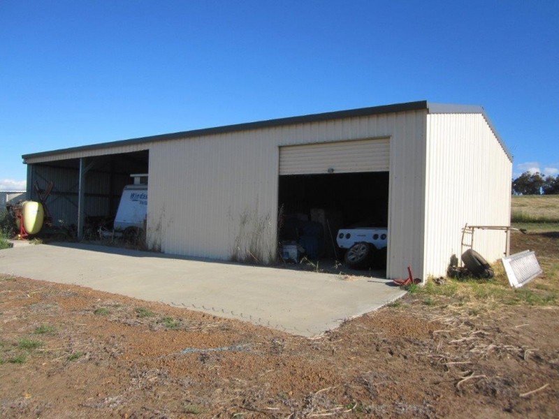 32 Chauvel Road, Kendenup WA 6323