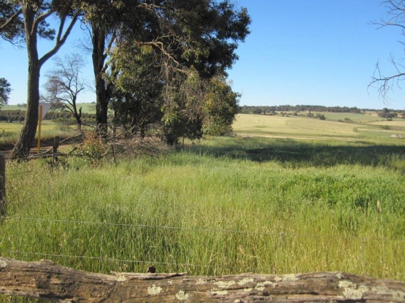 32 Chauvel Road, Kendenup WA 6323