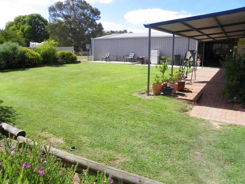 ‘Gunnadoo’ 68 Mills Street, Katanning WA 6317