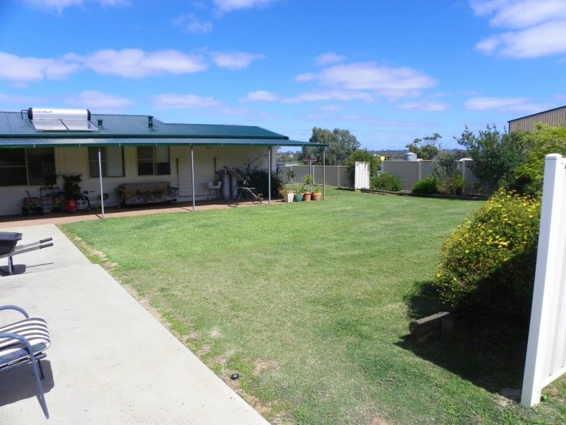 ‘Gunnadoo’ 68 Mills Street, Katanning WA 6317