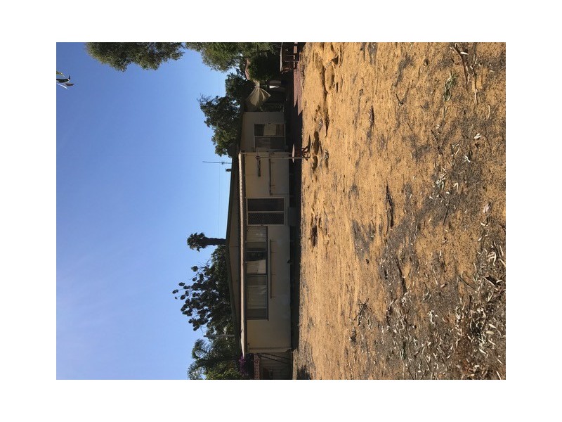 23 Forrest Street, Quairading WA 6383