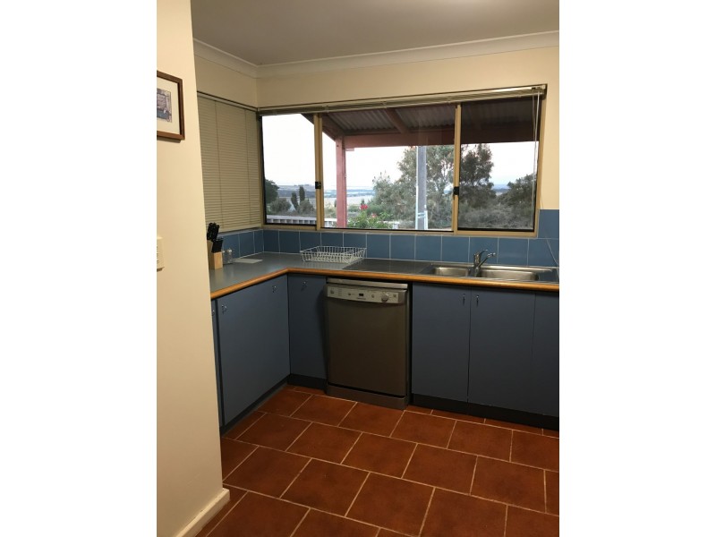 121 McLennan Street, Quairading WA 6383