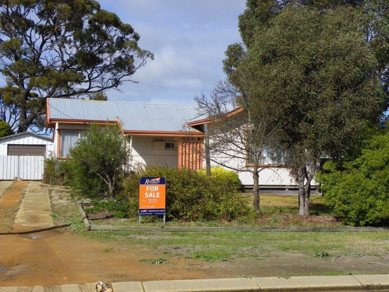 19 Quinn Street, Gnowangerup WA 6335