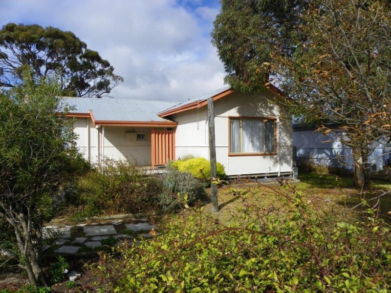 19 Quinn Street, Gnowangerup WA 6335