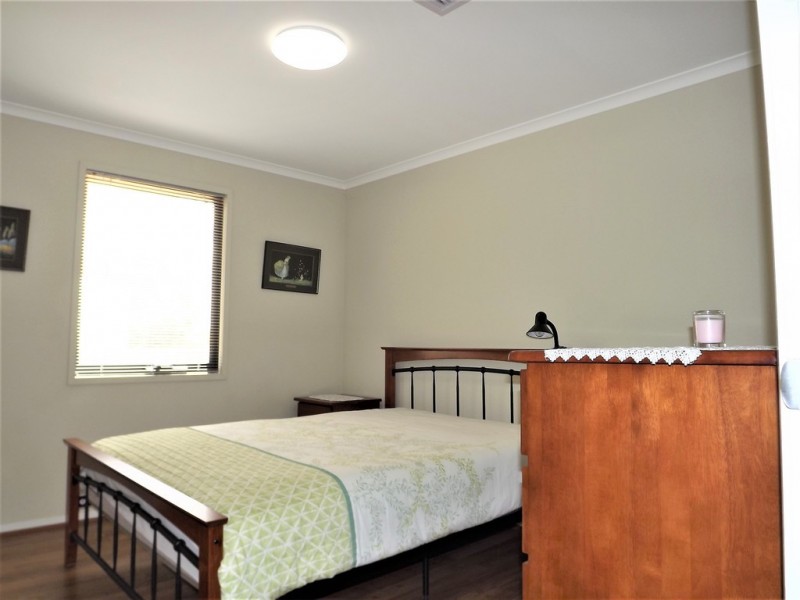 8 Place Street, Dowerin WA 6461