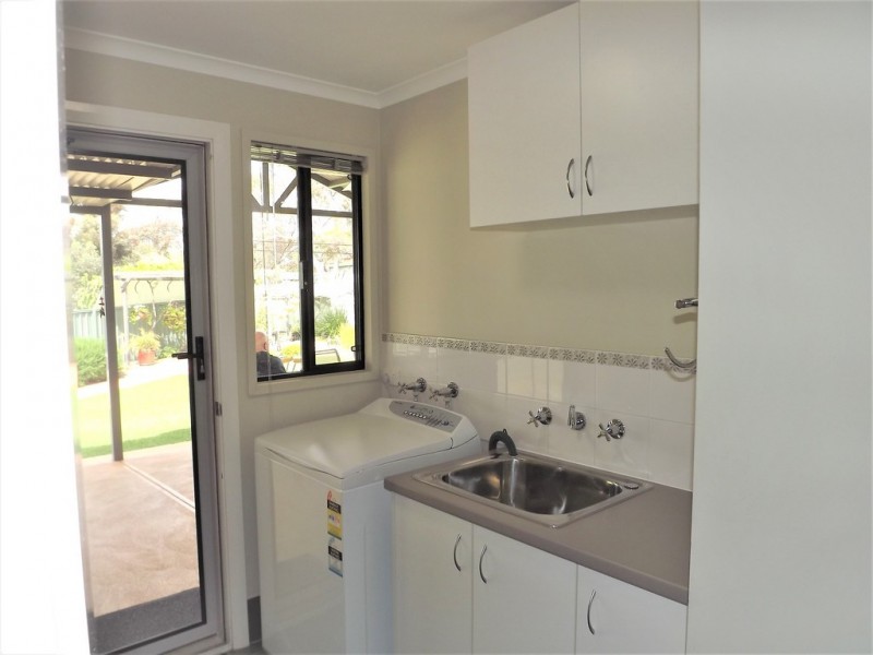 8 Place Street, Dowerin WA 6461