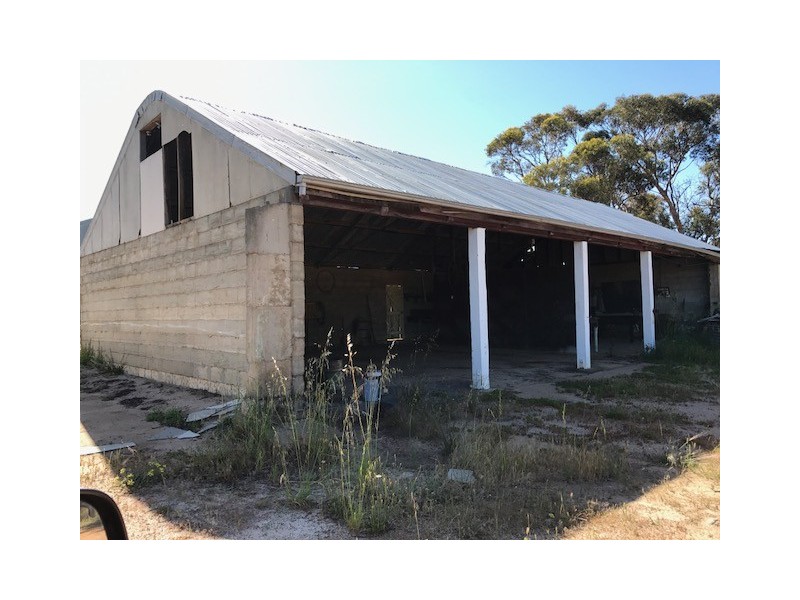 ‘Stonehaven’ Bruce Rock – Quairading Road, Kwolyin WA 6385