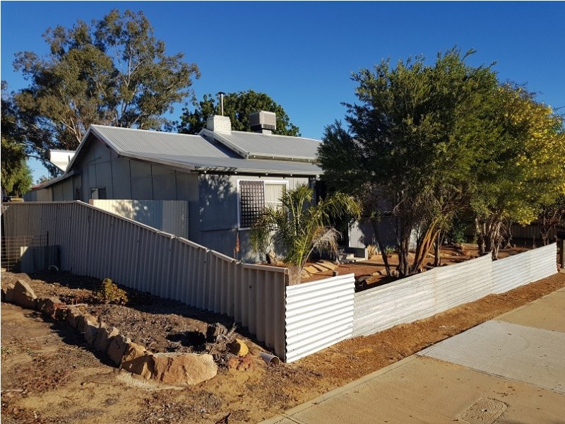 25 Wilson Street, Wongan Hills WA 6603