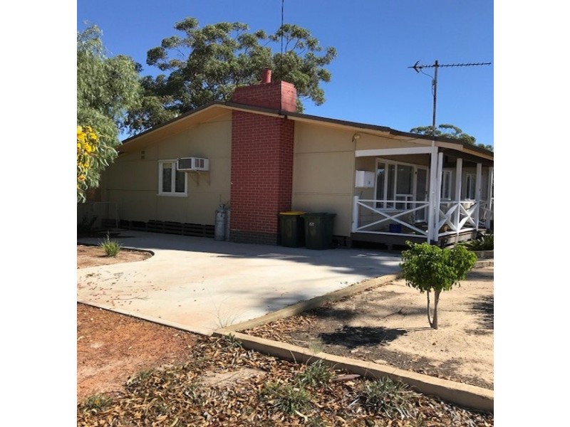 14 Charlton Street, Quairading WA 6383